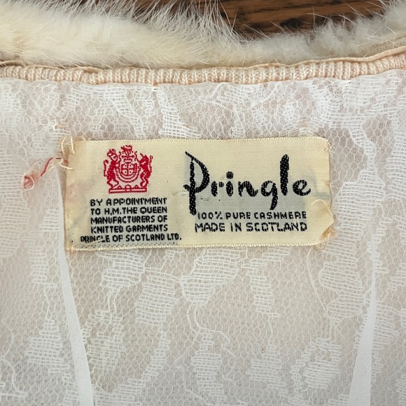 Vintage Genuine Scottish Cashmere and Fur Pringle Cardigan - Picture 3 of 9